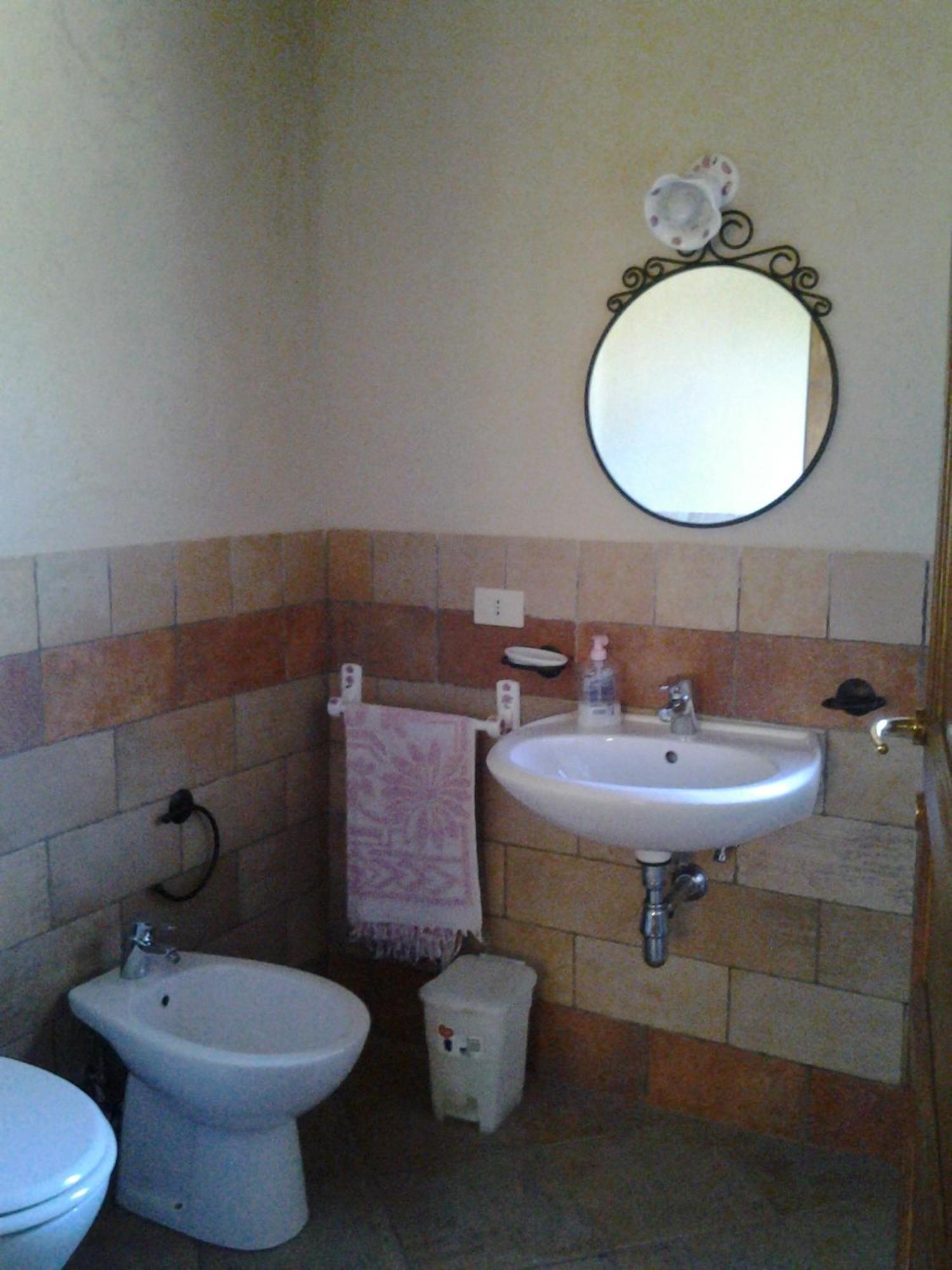 Antica Dimora Guest House Sarnano Room photo